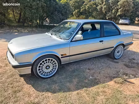 BMW Série 3 318IS