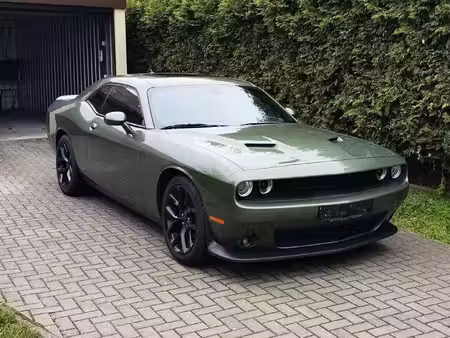 Dodge Challenger SXT Plus