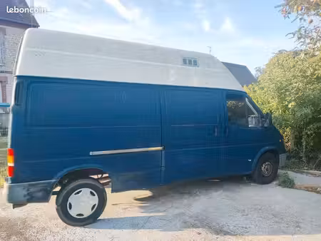 Ford Transit 2.5 76