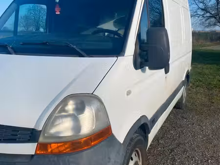 Renault Master 2.5 dCi 120