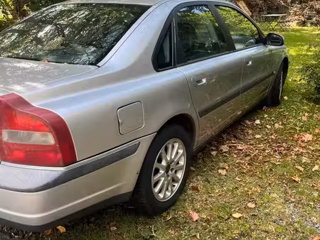 Volvo S80 