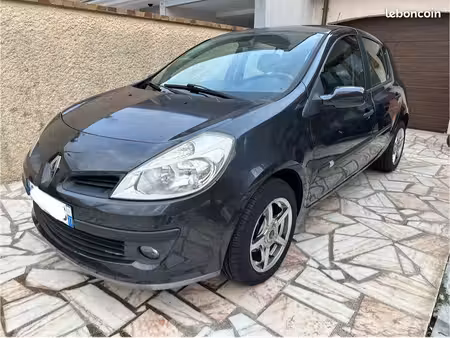 Renault Clio 1.4 98