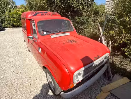 Renault R4 