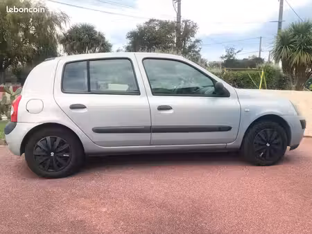 Renault Clio 1.2 75