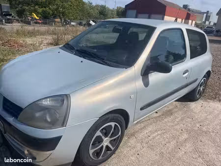 Renault Clio 1.2 75
