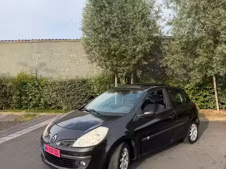 Renault Clio 1.6 110