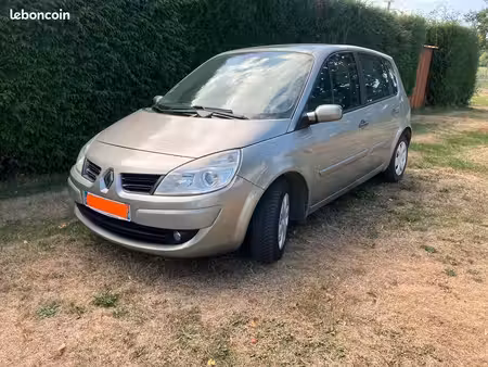Renault Scénic 1.5 dCi 105