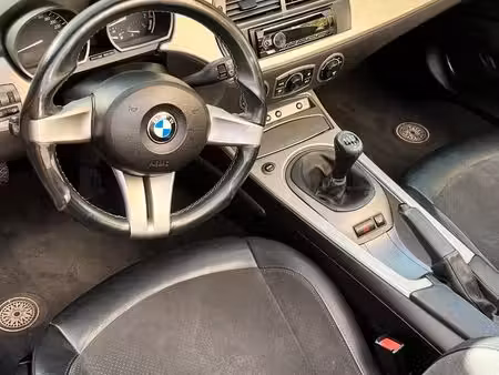 BMW Z4 25i 2.5 192