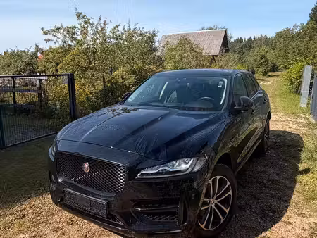 Jaguar F-Pace 