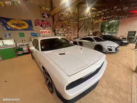 Dodge Challenger SRT8 V8 6.4