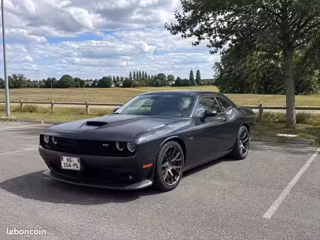 Dodge Challenger SRT V8 6.4