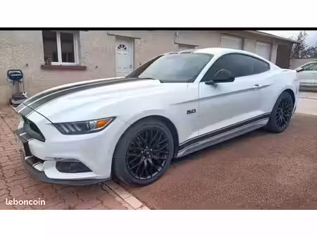 Ford Mustang Fastback V8 5.0 421