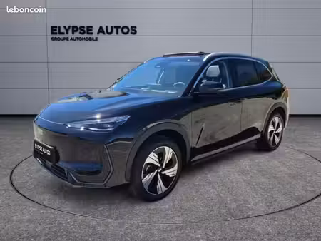 Geely E5 