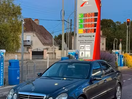 Mercedes-Benz Classe E E 320 V6 3.0 224