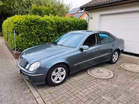 Mercedes-Benz Classe E E 200
