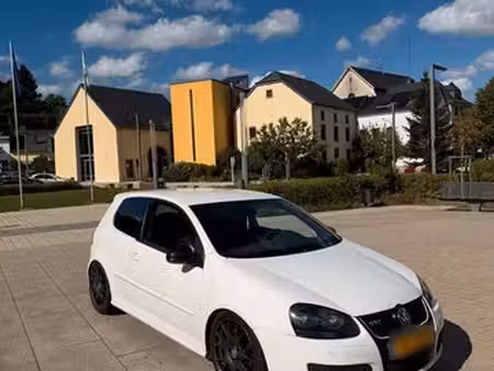 Volkswagen Golf GTI 2.0