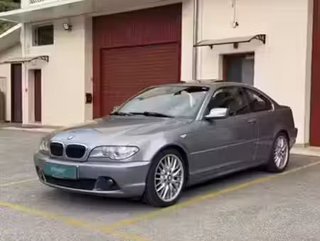 BMW Série 3 320i 2.2 170
