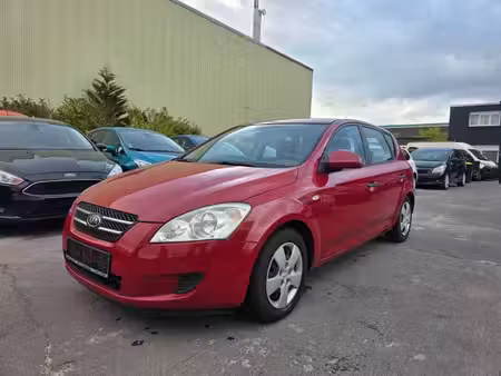 Kia Ceed 1.6 122 EX
