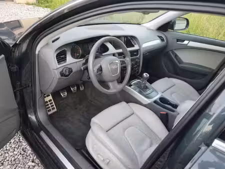 Audi A4 1.8 TFSI 160 Attraction