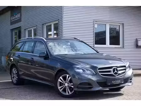 Mercedes-Benz Classe E E 200 2.1 136