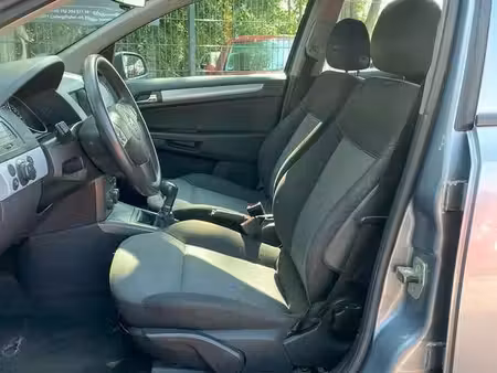 Opel Astra 1.6 105 Elegance
