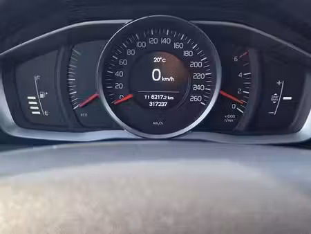 Volvo XC60 D5 2.4 215 Momentum 4x4