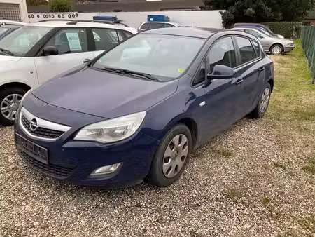 Opel Astra 1.2 95 Selection