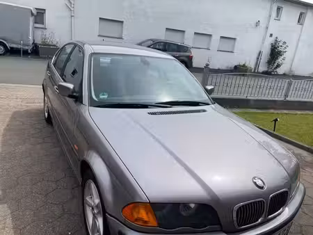 BMW Série 3 323i 2.5 170