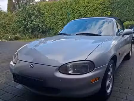 Mazda MX5 1.6 110