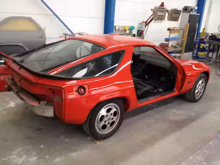 Porsche 928 S V8 4.7