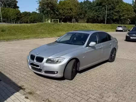 BMW Série 3 318i 2.0 143