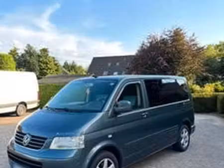 Volkswagen Transporter T5 2.5 TDI 131