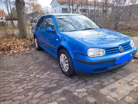 Volkswagen Golf 1.6 105