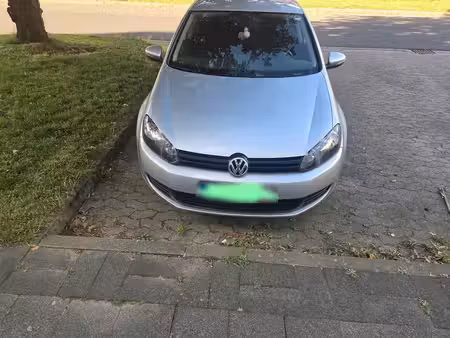 Volkswagen Golf 1.6 102 Trendline
