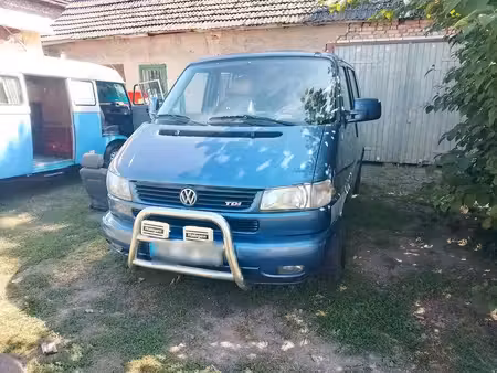 Volkswagen Transporter T5 2.5 TDI 102