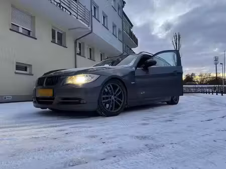 BMW Série 3 335d 3.0 286