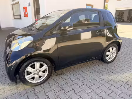 Toyota IQ 1.0 VTi 68