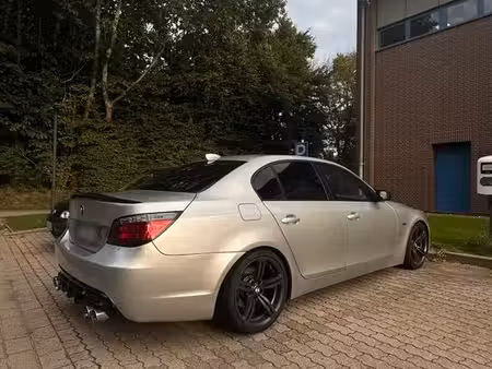 BMW Série 5 530d 3.0 218