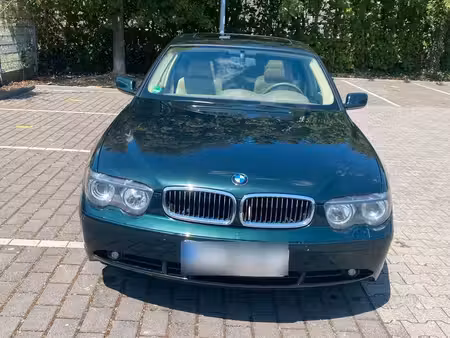 BMW Série 7 735i 3.5 272