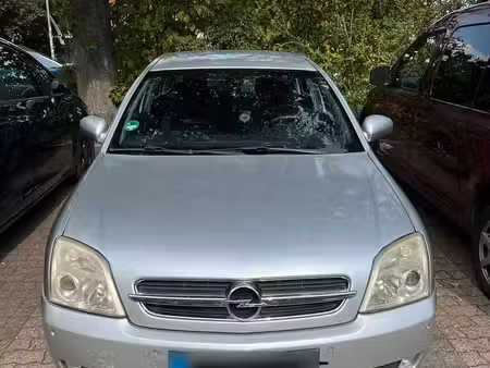 Opel Vectra 2.2 147