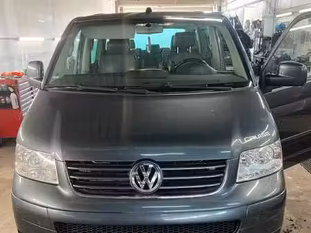 Volkswagen Transporter T5 2.5 TDI 174
