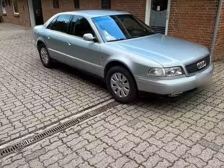 Audi A8 2.5 TDI 150
