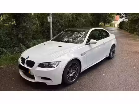 BMW Série 3 M3 V8 4.0 420