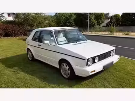 Volkswagen Golf 1.8 90