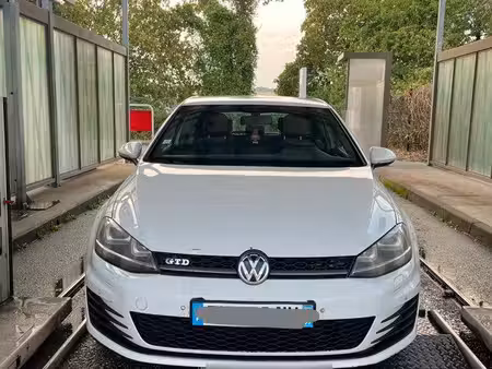 Volkswagen Golf GTD 2.0 TDI 184