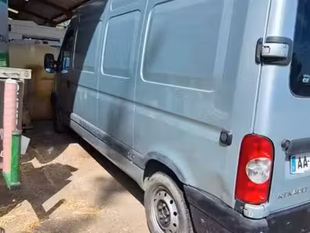 Renault Master 2.5 dCi 120