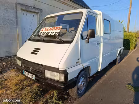 Renault Master 2.5 76