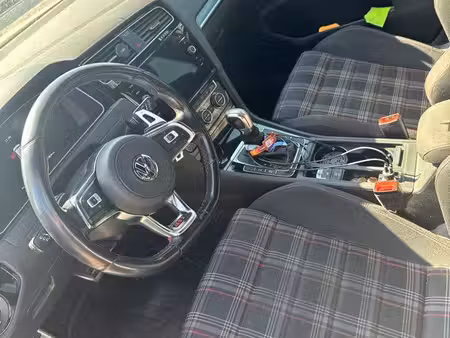 Volkswagen Golf GTI 2.0 245 Performance