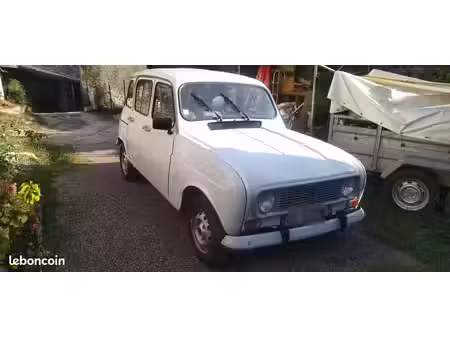 Renault R4 4L