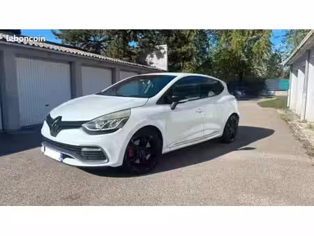 Renault Clio RS 1.6 T 200